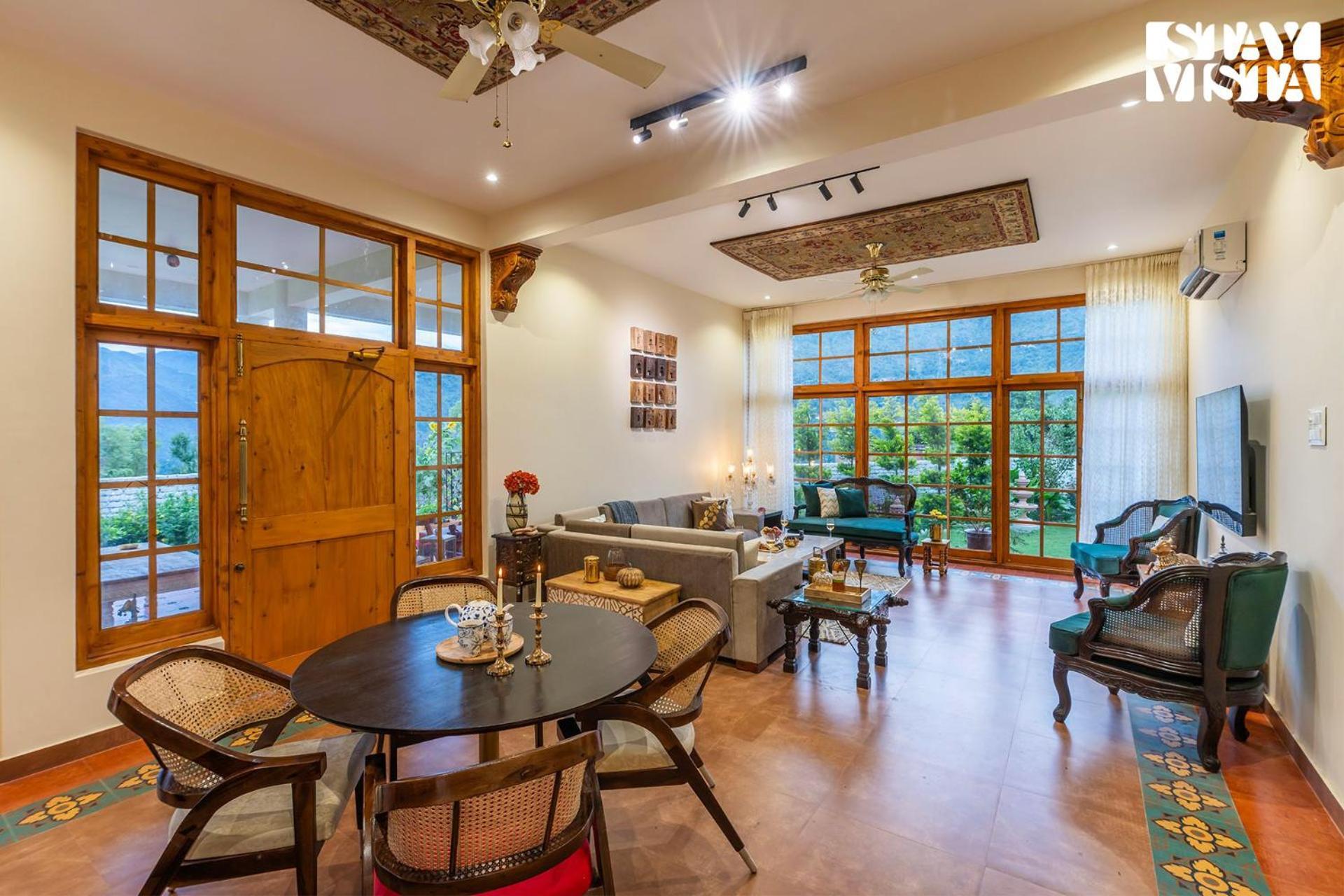 Stayvista At The Oakridge 4 Bhk Villa In Dharamshala With Jacuzzi & Balcony Chamba  Exterior foto