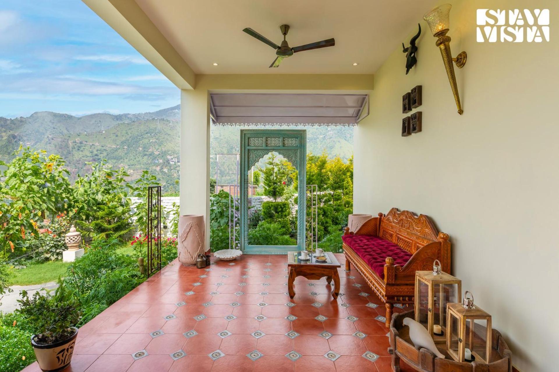 Stayvista At The Oakridge 4 Bhk Villa In Dharamshala With Jacuzzi & Balcony Chamba  Exterior foto